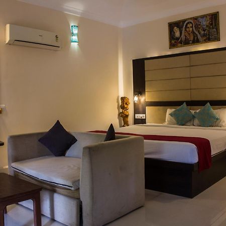 Shikara Beach Resort Cavelossim Esterno foto
