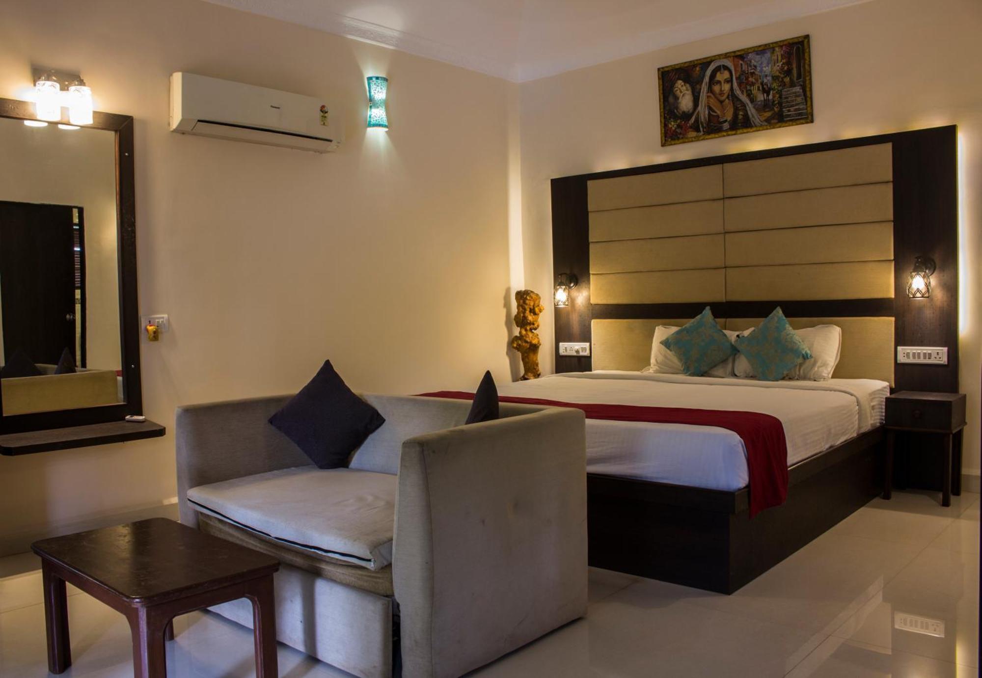 Shikara Beach Resort Cavelossim Esterno foto