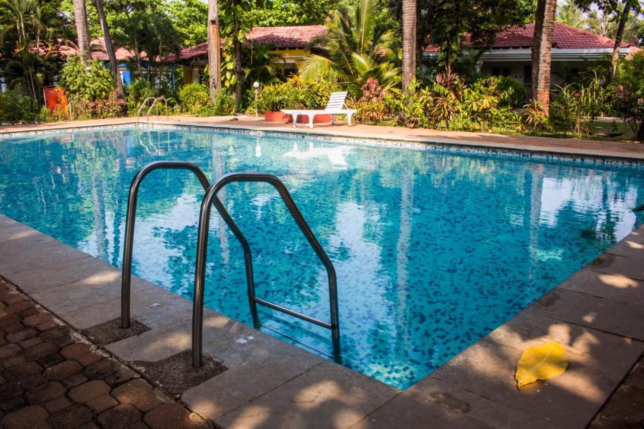 Shikara Beach Resort Cavelossim Esterno foto