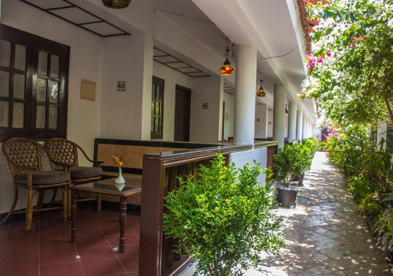 Shikara Beach Resort Cavelossim Esterno foto