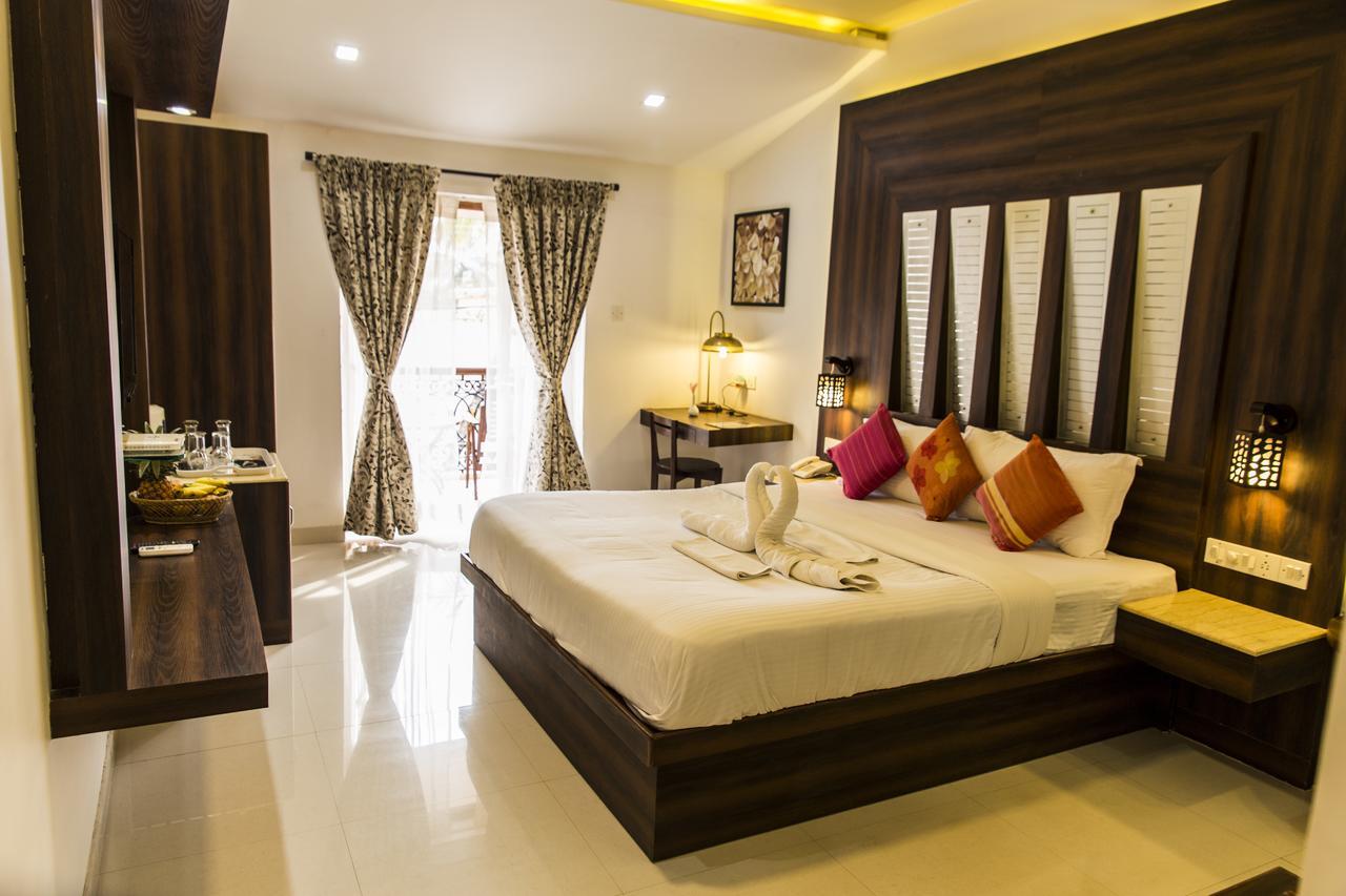 Shikara Beach Resort Cavelossim Esterno foto