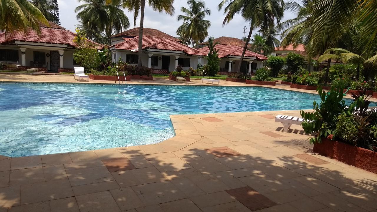Shikara Beach Resort Cavelossim Esterno foto