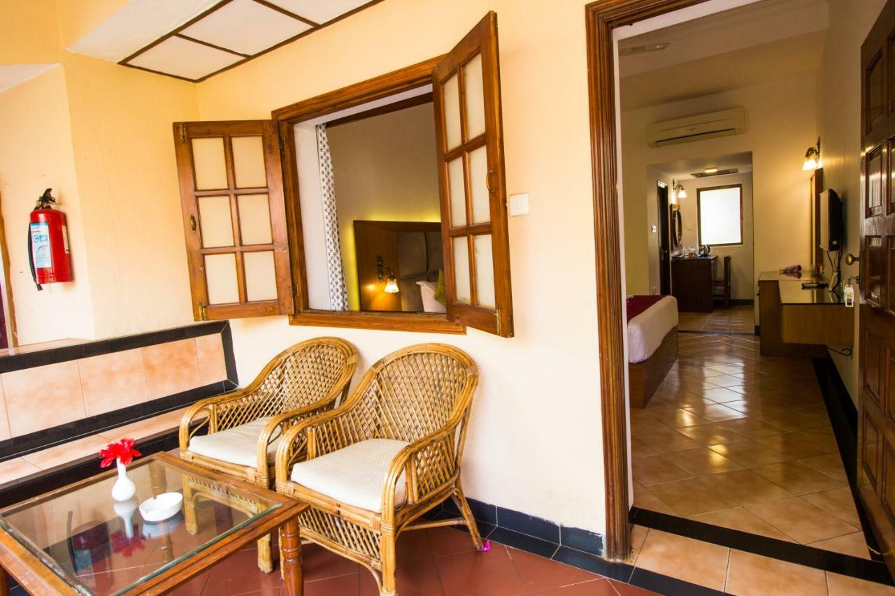 Shikara Beach Resort Cavelossim Esterno foto